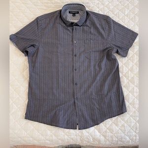 Mizzen and Main Bus Print Short Sleeve Button Up Leeward size L